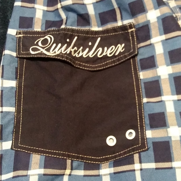 Quiksilver board shorts/ swim trunks size 36 - Picture 2 of 4